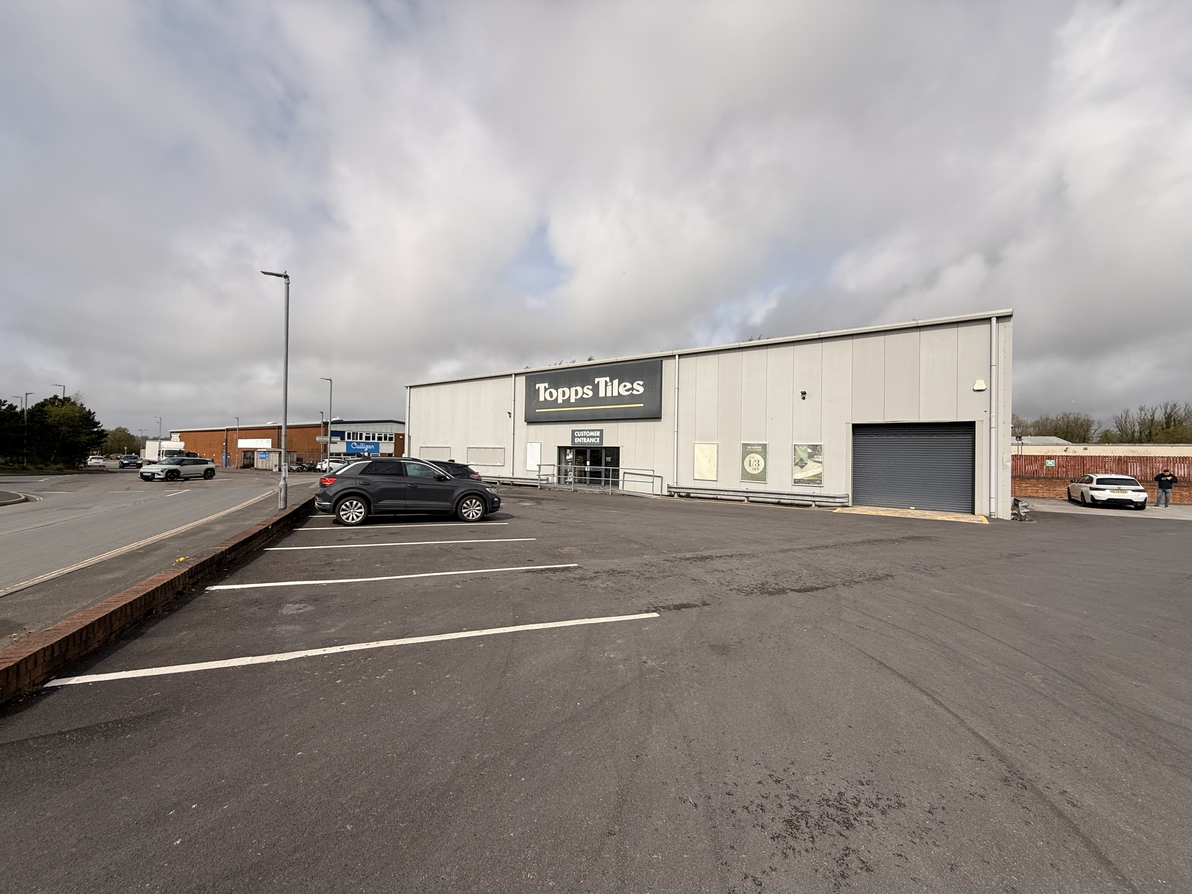 Edgcumbe Trade Park, Tamar View Industrial Estate, Saltash, Cornwall, PL12 6LD